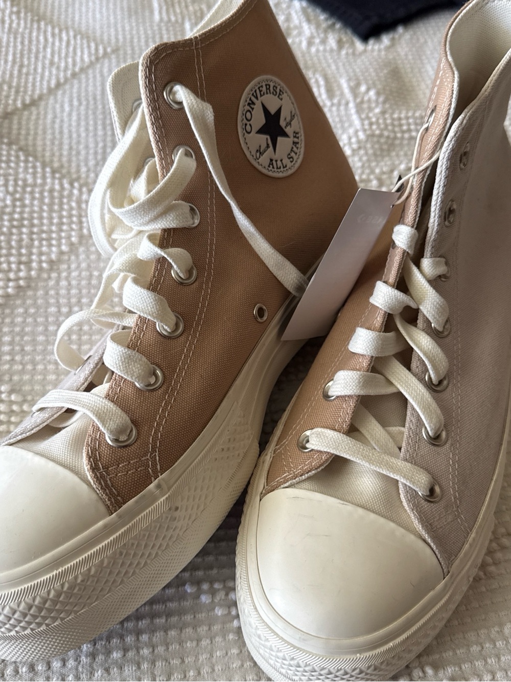 Converse High Top Sneakers two tone tan and beige size 10 - Picture 4 of 7